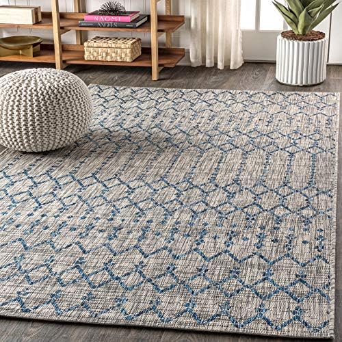 JONATHAN Y Moroccan Geometric Indoor Outdoor Area Rug 4X6 Light Gray/Navy - Image 3